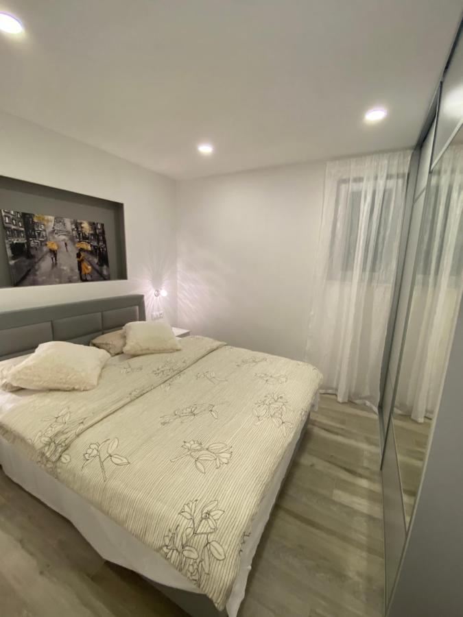 Apartment Bono Baška Voda Exterior foto